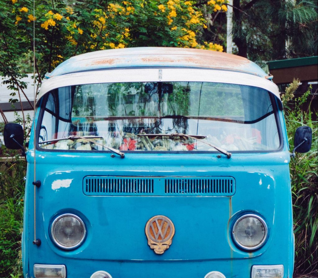 Die durchschnittliche Lebensdauer von Autos in Jahren liegt laut verschiedenen Studien bei zwölf Jahren. Mehr Infos dazu gibt es hier!